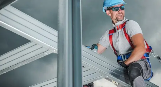 Praca-na-wysokosci-Sport-ekstremalny