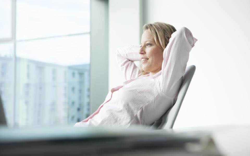 businesswoman-in-office-leaning-(2)
