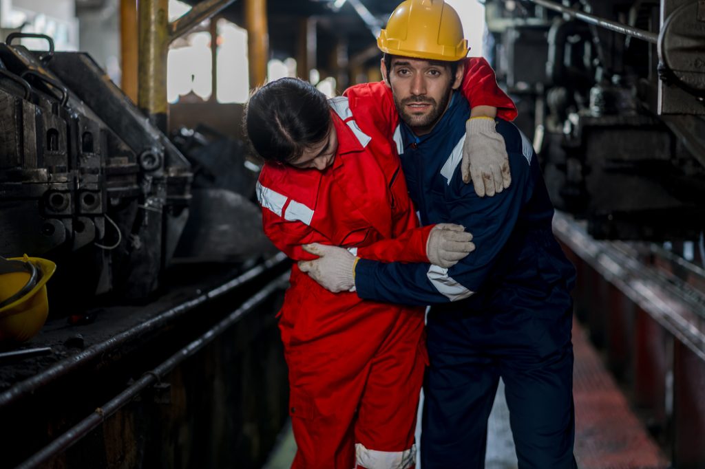 pierwsza pomoc w fabryce